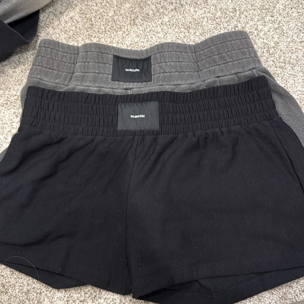 Bundle!! Talentless short set color: grey and black